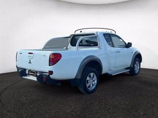 MITSUBISHI L200 2.5 DI-D/136CV Club Cab Intense